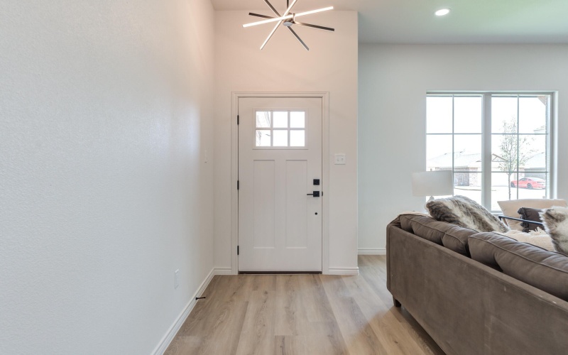 6949 12th Street, Lubbock, TX 79416, 3 Bedrooms Bedrooms, ,2 BathroomsBathrooms,Residential,For Sale,6949 12th Street,202557981