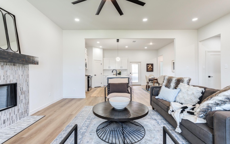 6949 12th Street, Lubbock, TX 79416, 3 Bedrooms Bedrooms, ,2 BathroomsBathrooms,Residential,For Sale,6949 12th Street,202557981