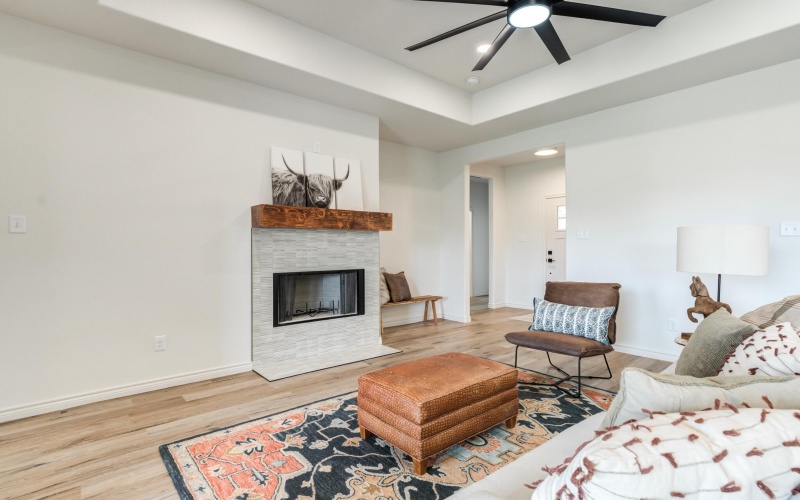 6947 12th Street, Lubbock, TX 79416, 3 Bedrooms Bedrooms, ,2 BathroomsBathrooms,Residential,For Sale,6947 12th Street,202557982