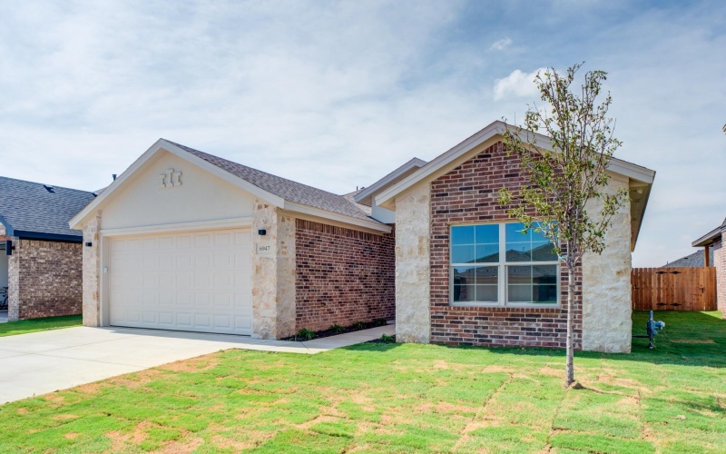 6947 12th Street, Lubbock, TX 79416, 3 Bedrooms Bedrooms, ,2 BathroomsBathrooms,Residential,For Sale,6947 12th Street,202557982