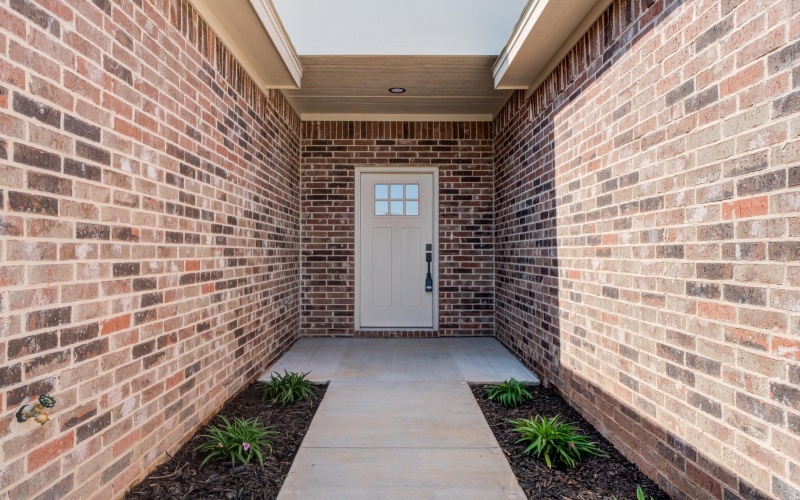6947 12th Street, Lubbock, TX 79416, 3 Bedrooms Bedrooms, ,2 BathroomsBathrooms,Residential,For Sale,6947 12th Street,202557982