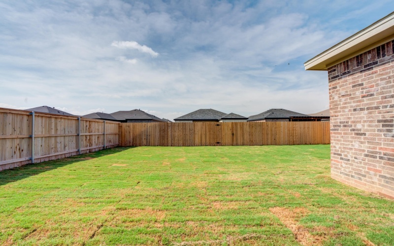 6947 12th Street, Lubbock, TX 79416, 3 Bedrooms Bedrooms, ,2 BathroomsBathrooms,Residential,For Sale,6947 12th Street,202557982