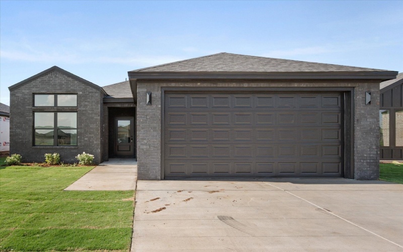 6906 14th Street, Lubbock, TX 79416, 3 Bedrooms Bedrooms, ,2 BathroomsBathrooms,Residential,For Sale,6906 14th Street,202557998
