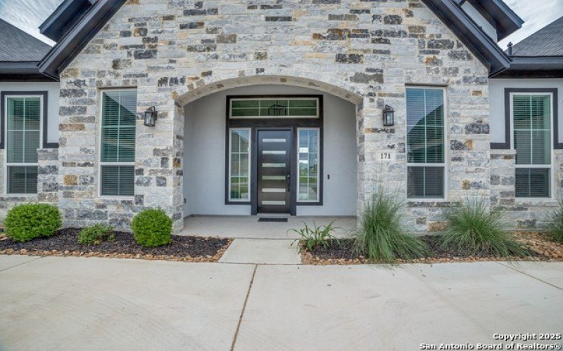 171 Raven, Castroville, TX 78009, 5 Habitaciones Habitaciones , ,5 BañosBaños,Residential,En Venta,171 Raven,1885204
