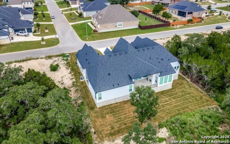 171 Raven, Castroville, TX 78009, 5 Habitaciones Habitaciones , ,5 BañosBaños,Residential,En Venta,171 Raven,1885204