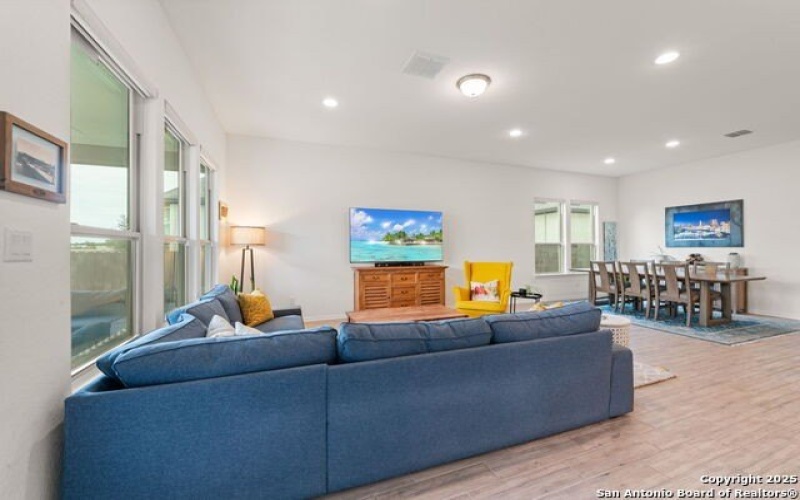 204 White Barn, Boerne, TX 78006, 5 Bedrooms Bedrooms, ,5 BathroomsBathrooms,Residential,For Sale,204 White Barn,1885341