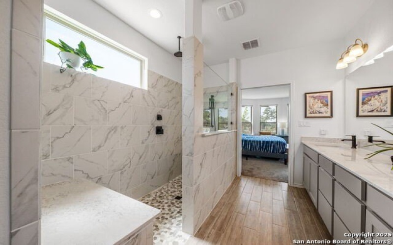 204 White Barn, Boerne, TX 78006, 5 Bedrooms Bedrooms, ,5 BathroomsBathrooms,Residential,For Sale,204 White Barn,1885341