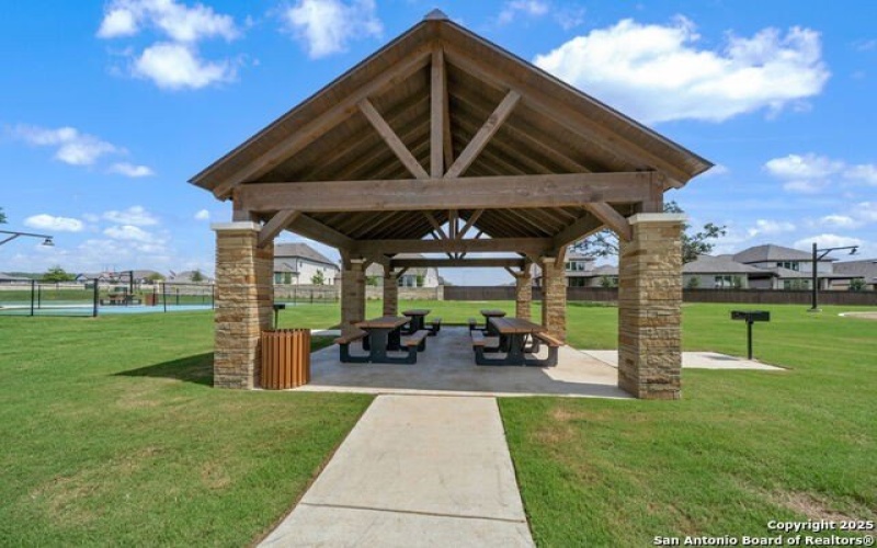 204 White Barn, Boerne, TX 78006, 5 Bedrooms Bedrooms, ,5 BathroomsBathrooms,Residential,For Sale,204 White Barn,1885341