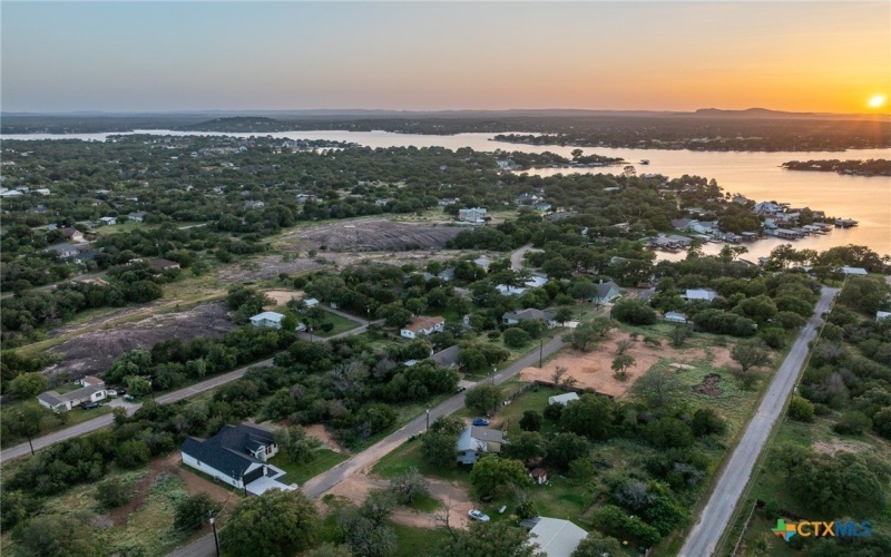 137 W Granitecastle Drive, Granite Shoals, TX 78654, 3 Bedrooms Bedrooms, ,2 BathroomsBathrooms,Residential,For Sale,137 W Granitecastle Drive,587045