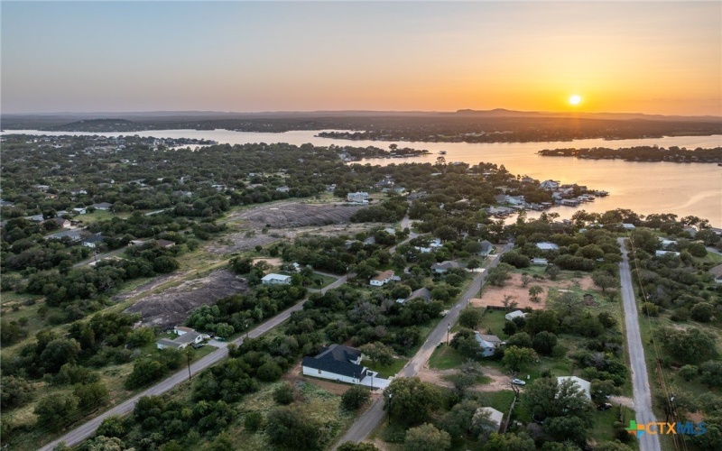 137 W Granitecastle Drive, Granite Shoals, TX 78654, 3 Bedrooms Bedrooms, ,2 BathroomsBathrooms,Residential,For Sale,137 W Granitecastle Drive,587045