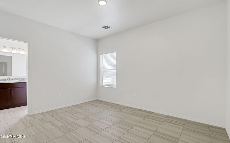 8916 Norton Street unit: B #B, El Paso, TX 79904, 2 Habitaciones Habitaciones , ,2 BañosBaños,Residential,En Venta,8916 Norton Street unit: B,926731