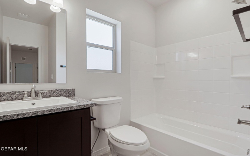 8916 Norton Street unit: B #B, El Paso, TX 79904, 2 Habitaciones Habitaciones , ,2 BañosBaños,Residential,En Venta,8916 Norton Street unit: B,926731