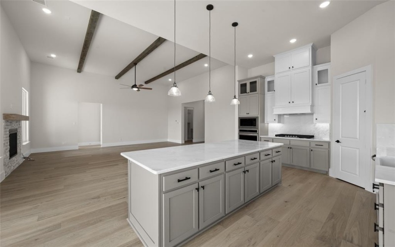 221 Lantern Ridge Drive, Aledo, TX 76008, 3 Habitaciones Habitaciones , ,2 BañosBaños,Residential,En Venta,221 Lantern Ridge Drive,21005284