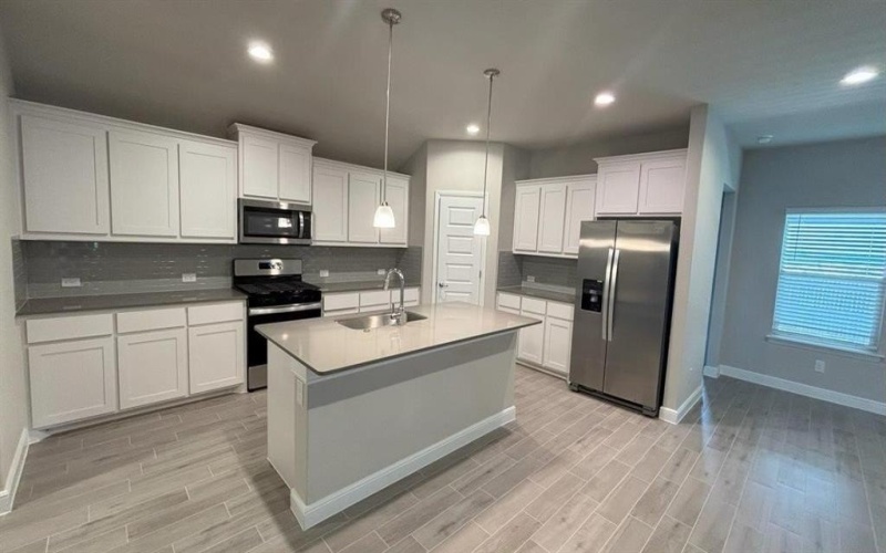 1915 HERITAGE Court, Cleburne, TX 76033, 5 Habitaciones Habitaciones , ,3 BañosBaños,Residential,En Venta,1915 HERITAGE Court,0,21005352