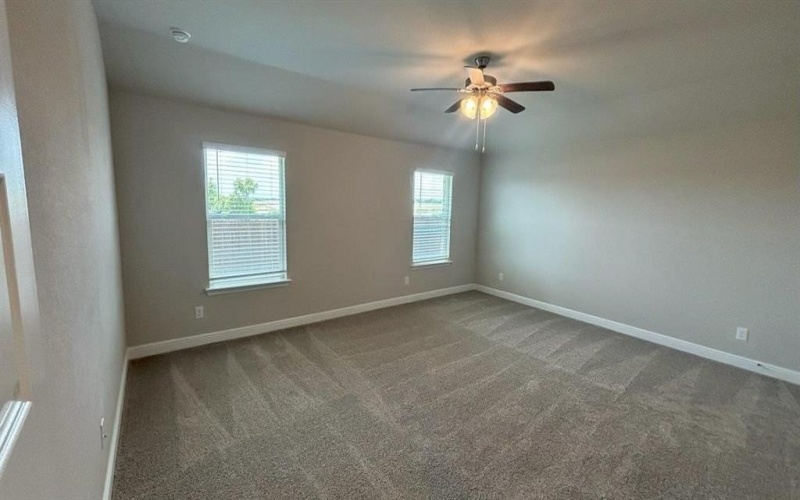 1915 HERITAGE Court, Cleburne, TX 76033, 5 Habitaciones Habitaciones , ,3 BañosBaños,Residential,En Venta,1915 HERITAGE Court,0,21005352