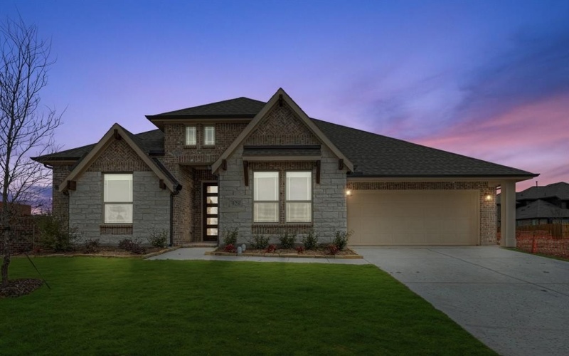 928 Split Oak Lane, Anna, TX 75409, 3 Bedrooms Bedrooms, ,2 BathroomsBathrooms,Residential,For Sale,928 Split Oak Lane,0,21005552
