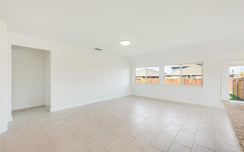 103 Winterwood Drive, Lavon, TX 75166, 3 Habitaciones Habitaciones , ,2 BañosBaños,Residential,En Venta,103 Winterwood Drive,21005591