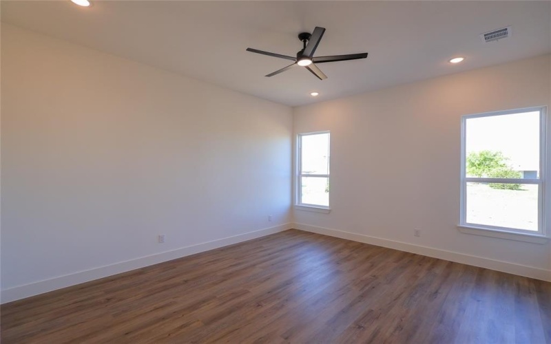 5654 Herkes Court, Fort Worth, TX 76126, 4 Habitaciones Habitaciones , ,2 BañosBaños,Residential,En Venta,5654 Herkes Court,0,21005755