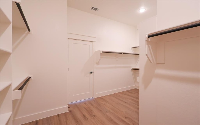 5654 Herkes Court, Fort Worth, TX 76126, 4 Habitaciones Habitaciones , ,2 BañosBaños,Residential,En Venta,5654 Herkes Court,0,21005755