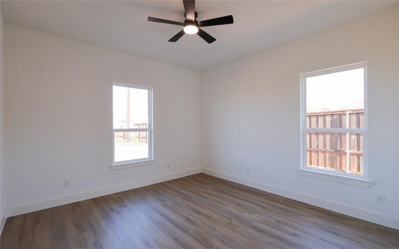 5654 Herkes Court, Fort Worth, TX 76126, 4 Habitaciones Habitaciones , ,2 BañosBaños,Residential,En Venta,5654 Herkes Court,0,21005755