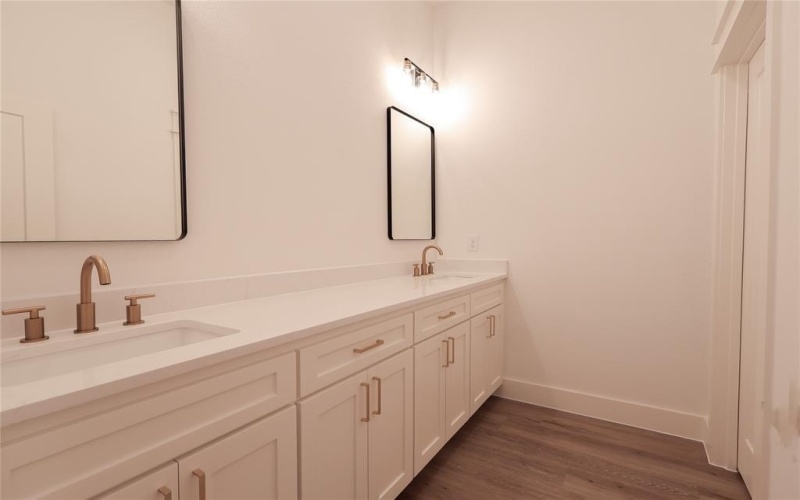 5654 Herkes Court, Fort Worth, TX 76126, 4 Habitaciones Habitaciones , ,2 BañosBaños,Residential,En Venta,5654 Herkes Court,0,21005755