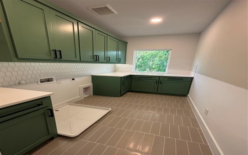 6035 Velasco Avenue, Dallas, TX 75206, 4 Bedrooms Bedrooms, ,5 BathroomsBathrooms,Residential,For Sale,6035 Velasco Avenue,20998050