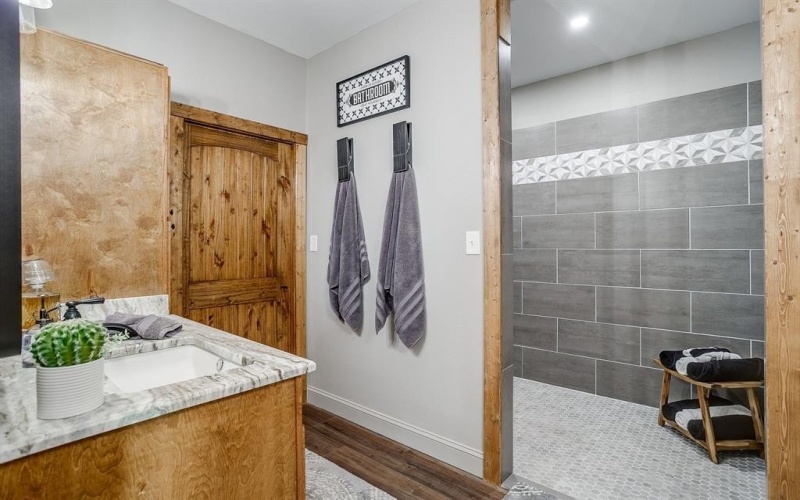 208 Private Road 107, Blum, TX 76627, 2 Bedrooms Bedrooms, ,2 BathroomsBathrooms,Residential,For Sale,208 Private Road 107,21002342