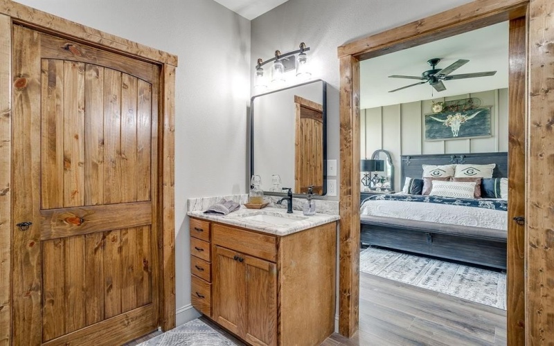 208 Private Road 107, Blum, TX 76627, 2 Bedrooms Bedrooms, ,2 BathroomsBathrooms,Residential,For Sale,208 Private Road 107,21002342