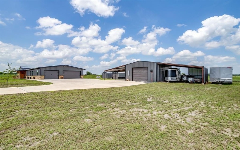 208 Private Road 107, Blum, TX 76627, 2 Bedrooms Bedrooms, ,2 BathroomsBathrooms,Residential,For Sale,208 Private Road 107,21002342