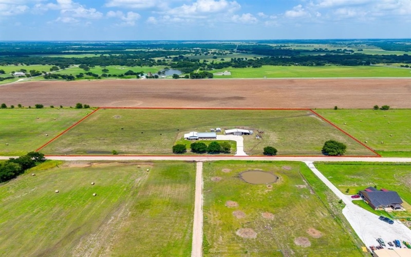 208 Private Road 107, Blum, TX 76627, 2 Bedrooms Bedrooms, ,2 BathroomsBathrooms,Residential,For Sale,208 Private Road 107,21002342