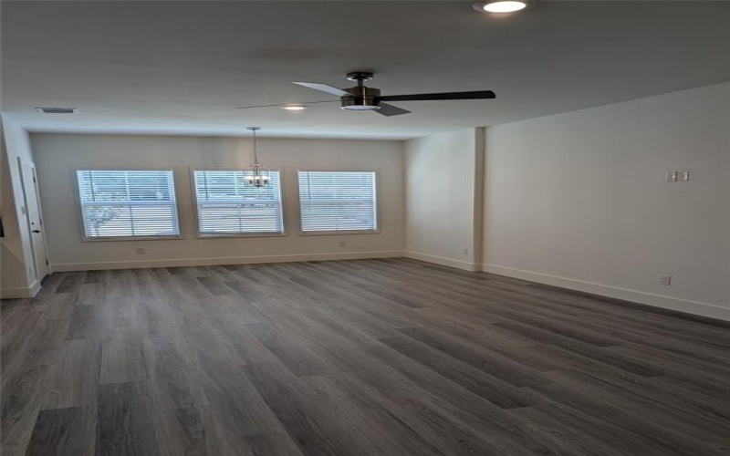 1817 Cooper Street, Dallas, TX 75215, 3 Habitaciones Habitaciones , ,2 BañosBaños,Residential,En Venta,1817 Cooper Street,21003360