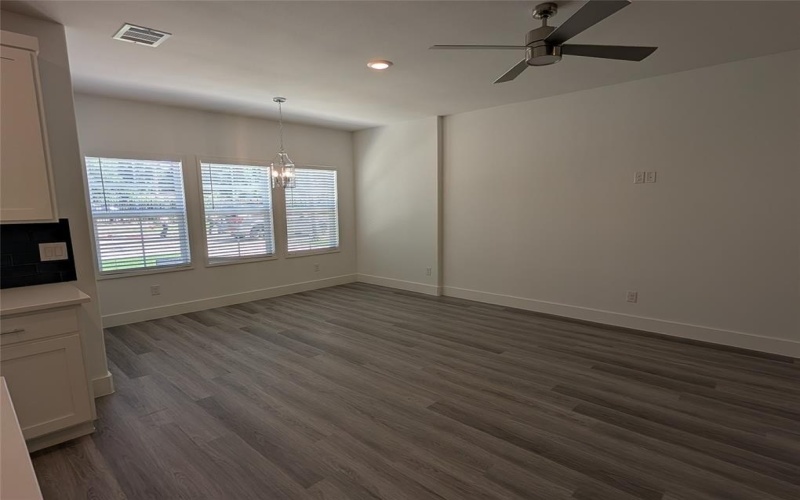 1817 Cooper Street, Dallas, TX 75215, 3 Habitaciones Habitaciones , ,2 BañosBaños,Residential,En Venta,1817 Cooper Street,21003360