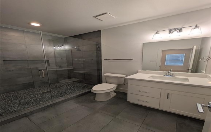 1817 Cooper Street, Dallas, TX 75215, 3 Habitaciones Habitaciones , ,2 BañosBaños,Residential,En Venta,1817 Cooper Street,21003360