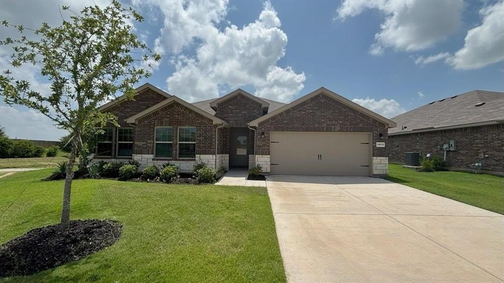 1913 HERITAGE Court, Cleburne, TX 76033, 4 Habitaciones Habitaciones , ,2 BañosBaños,Residential,En Venta,1913 HERITAGE Court,0,21003578