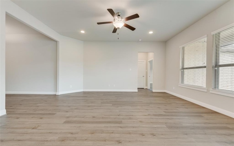 241 Cisco Trail, Forney, TX 75126, 4 Habitaciones Habitaciones , ,2 BañosBaños,Residential,En Venta,241 Cisco Trail,21004384