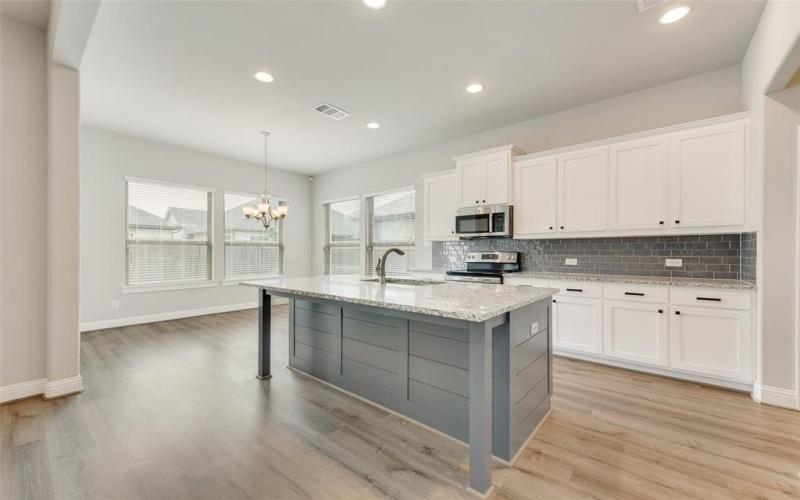 241 Cisco Trail, Forney, TX 75126, 4 Habitaciones Habitaciones , ,2 BañosBaños,Residential,En Venta,241 Cisco Trail,21004384