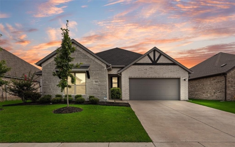 241 Cisco Trail, Forney, TX 75126, 4 Habitaciones Habitaciones , ,2 BañosBaños,Residential,En Venta,241 Cisco Trail,21004384