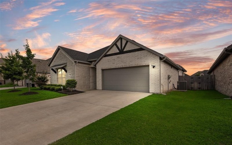 241 Cisco Trail, Forney, TX 75126, 4 Habitaciones Habitaciones , ,2 BañosBaños,Residential,En Venta,241 Cisco Trail,21004384