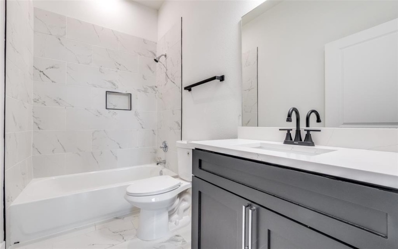 2416 Merlin Street, Dallas, TX 75215, 3 Habitaciones Habitaciones , ,2 BañosBaños,Residential,En Venta,2416 Merlin Street,0,21004670