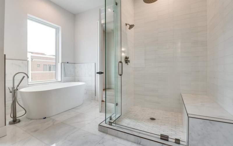 250 E Dallas Road #118, Grapevine, TX 76051, 3 Habitaciones Habitaciones , ,3 BañosBaños,Residential,En Venta,250 E Dallas Road,21004752