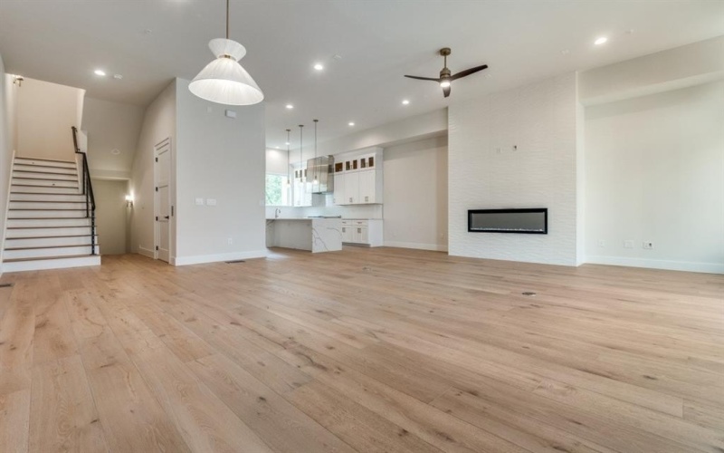 250 E Dallas Road #118, Grapevine, TX 76051, 3 Habitaciones Habitaciones , ,3 BañosBaños,Residential,En Venta,250 E Dallas Road,21004752