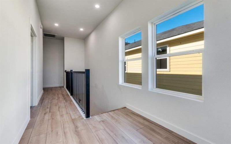 2431 Jeffries Street, Dallas, TX 75215, 3 Habitaciones Habitaciones , ,2 BañosBaños,Residential,En Venta,2431 Jeffries Street,0,21004753