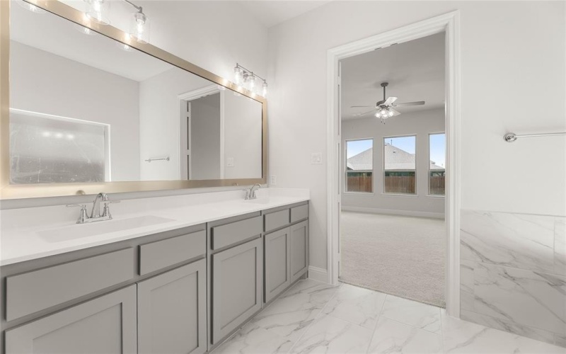 1019 Moss Grove Trail, Justin, TX 76247, 3 Bedrooms Bedrooms, ,2 BathroomsBathrooms,Residential,For Sale,1019 Moss Grove Trail,0,21004871