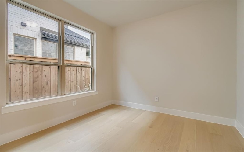 8520 Bankside, The Colony, TX 75056, 4 Bedrooms Bedrooms, ,3 BathroomsBathrooms,Residential,For Sale,8520 Bankside,0,21005057