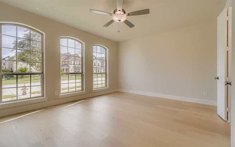 8520 Bankside, The Colony, TX 75056, 4 Bedrooms Bedrooms, ,3 BathroomsBathrooms,Residential,For Sale,8520 Bankside,0,21005057