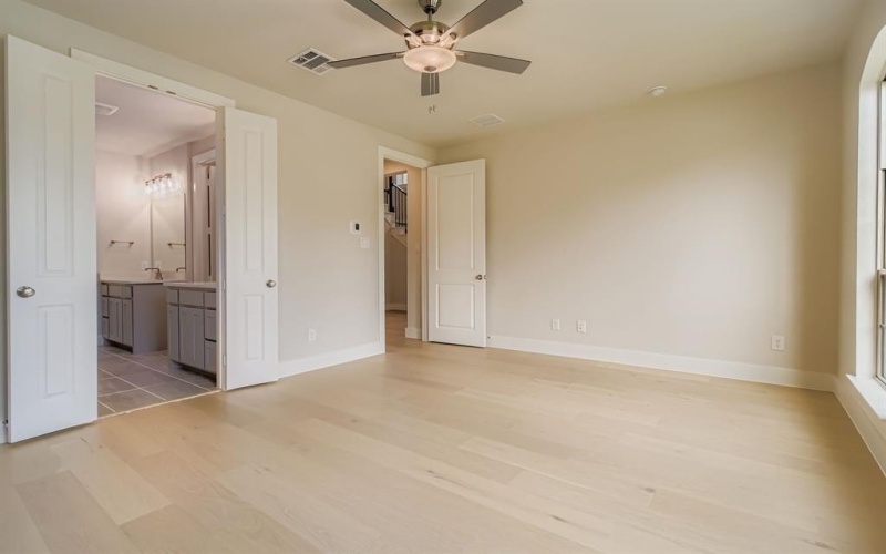 8520 Bankside, The Colony, TX 75056, 4 Bedrooms Bedrooms, ,3 BathroomsBathrooms,Residential,For Sale,8520 Bankside,0,21005057