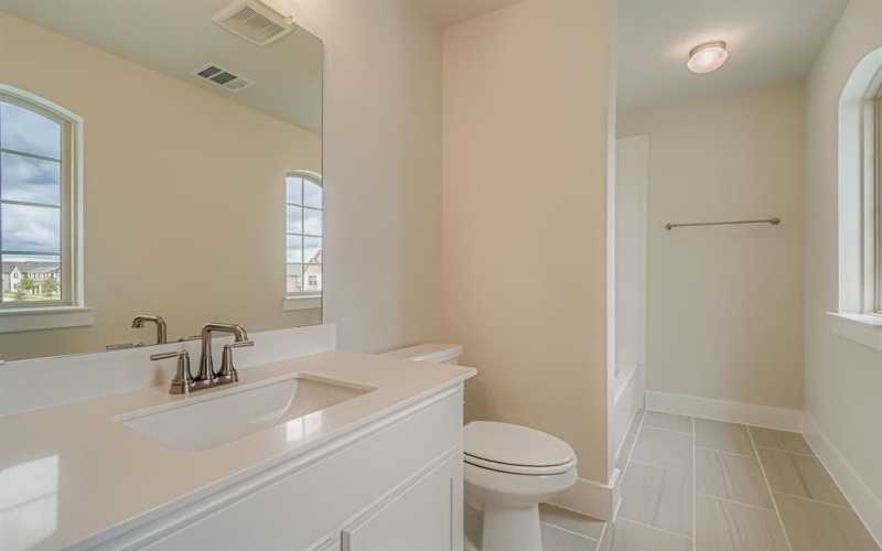 8520 Bankside, The Colony, TX 75056, 4 Bedrooms Bedrooms, ,3 BathroomsBathrooms,Residential,For Sale,8520 Bankside,0,21005057