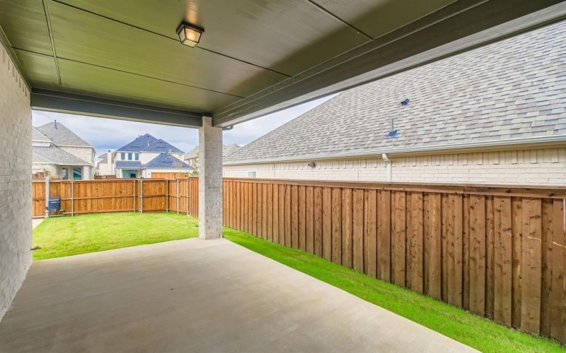 8520 Bankside, The Colony, TX 75056, 4 Bedrooms Bedrooms, ,3 BathroomsBathrooms,Residential,For Sale,8520 Bankside,0,21005057