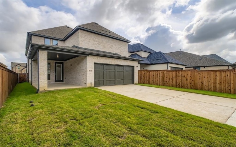 8520 Bankside, The Colony, TX 75056, 4 Bedrooms Bedrooms, ,3 BathroomsBathrooms,Residential,For Sale,8520 Bankside,0,21005057