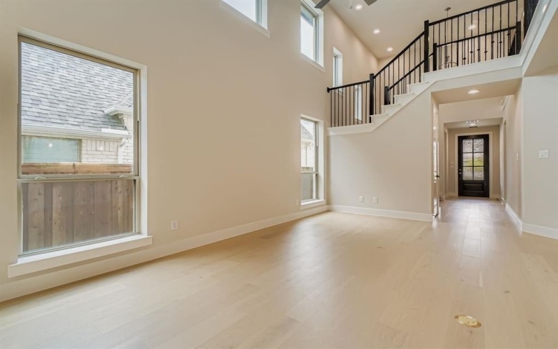 8520 Bankside, The Colony, TX 75056, 4 Bedrooms Bedrooms, ,3 BathroomsBathrooms,Residential,For Sale,8520 Bankside,0,21005057